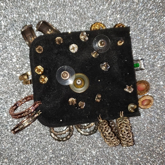 Lot of Earings - Picture 9 of 10